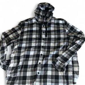 American Eagle Outfitters Black and White Plaid Shirt